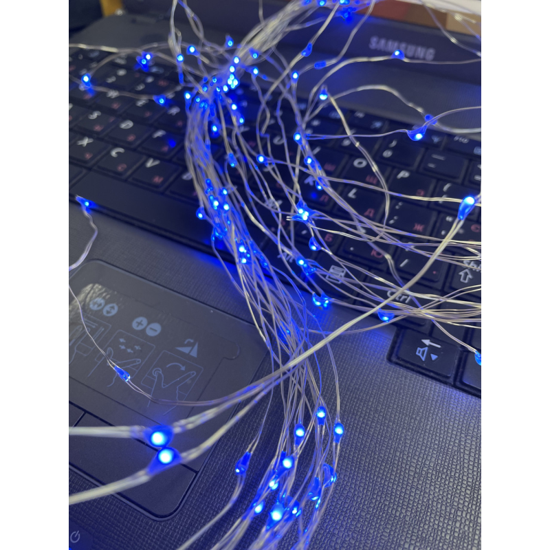 Гірлянда “Кінський хвіст“ 510 LED: 17 ліній по 3 м, 510 діодів/ нитка, колір - синій, статичний режим Гірлянда “Кінський хвіст“ 510 LED: 17 ліній по 3 м, 510 діодів/ нитка, колір - синій, статичний режим